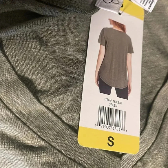 Jessica Simpson Ladies' Flutter Sleeve Tee - Picture 4 of 5